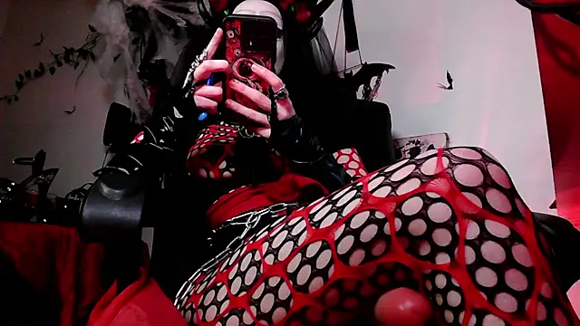 EmpressMorrigan online show from April 2026 12:22:02 PM