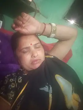 Your-shreya143 online show from February 2026 03:56:02 AM