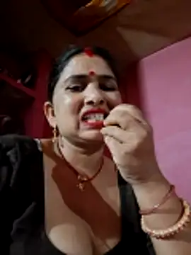 Snapshot of Your-shreya143 chatting on May 2026 03:18:01 PM Your-shreya143 online show from May 2026 03:18:01 PM
