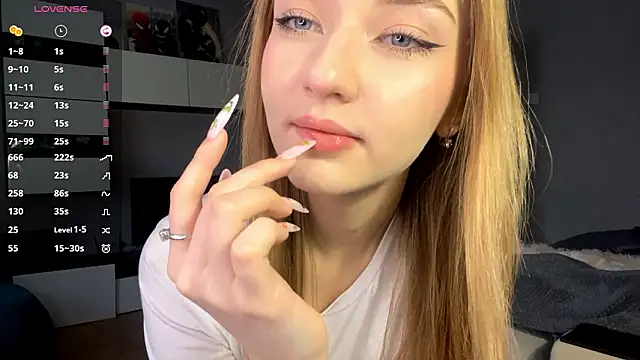 AveryBerkson online show from February 2026 09:12:02 AM