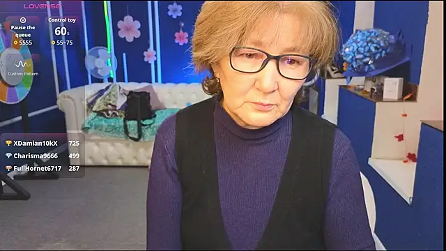 Snapshot of Mia_Monno chatting on December 2025 11:48:01 AM Mia Monno online show from December 2025 11:48:01 AM