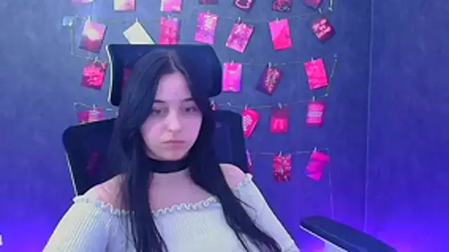 Lilu May online show from April 2026 12:20:02 AM