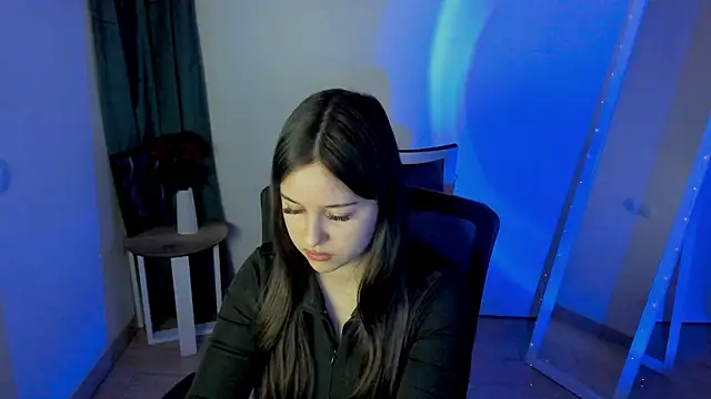 Snapshot of Lilu_May chatting on May 2026 04:04:02 PM Lilu May online show from May 2026 04:04:02 PM