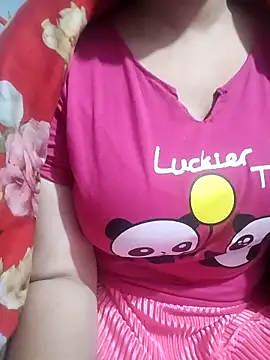 hottyrose69 online show from February 2026 03:41:02 PM