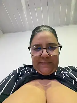 Carameloswing1 online show from May 2026 12:27:02 AM