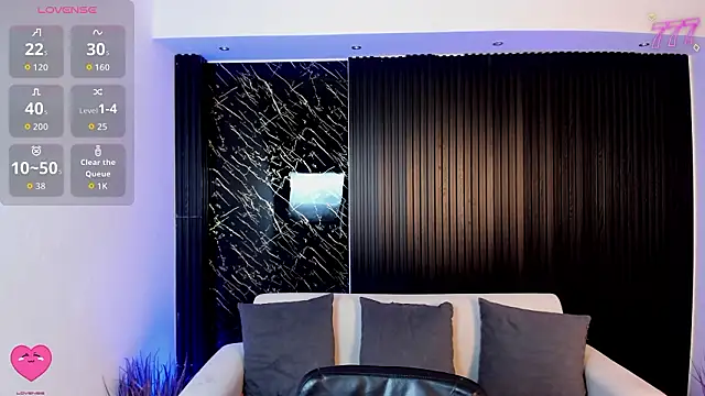 TiffanyHoustton online show from March 2026 11:58:02 AM