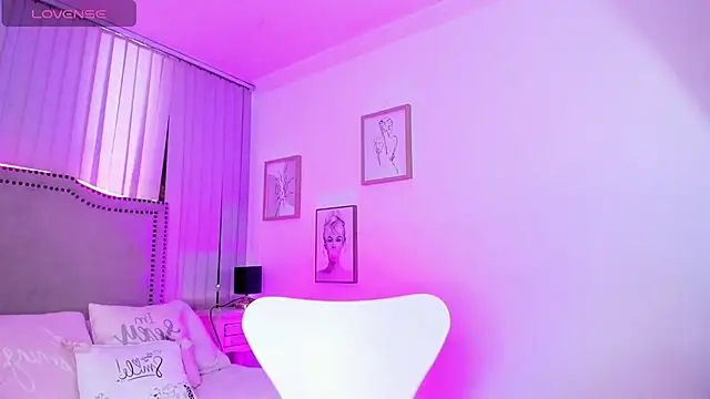 Snapshot of lya__brown chatting on July 2026 12:08:01 PM lya brown online show from July 2026 12:08:01 PM