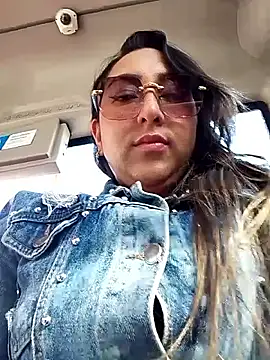 Snapshot of Valeria_montana_ chatting on January 2026 01:27:02 PM Valeria montana online show from January 2026 01:27:02 PM