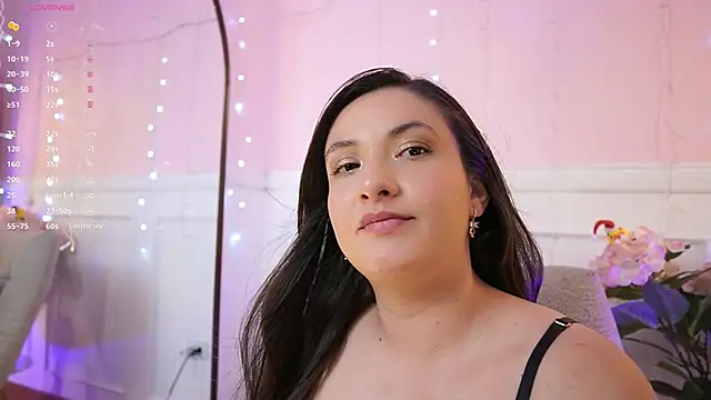 EvaCollin online show from December 2025 11:42:02 PM