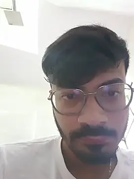 farooq2001 online show from December 2025 11:08:02 AM