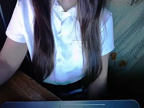 Snapshot of maian_love chatting on July 2026 07:20:02 PM maian love online show from July 2026 07:20:02 PM