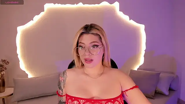 MadisonKane online show from June 2026 11:00:01 AM