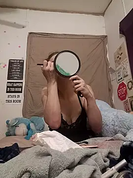 snowbird1117 online show from January 2026 01:37:02 PM