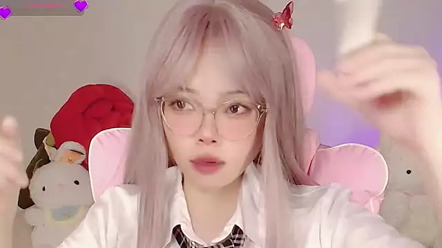 Snapshot of Miyeoonn chatting on May 2026 06:14:01 PM Miyeoonn online show from May 2026 06:14:01 PM
