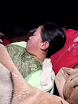 AlilaK2 online show from December 2025 01:50:02 PM