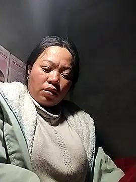 AlilaK2 online show from January 2026 10:22:02 PM