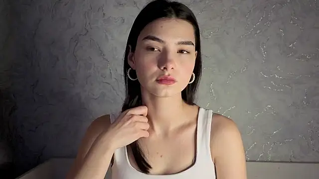 Laura Sunday online show from February 2026 10:29:02 AM