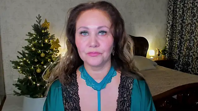 MilaUrban online show from December 2025 03:37:02 AM