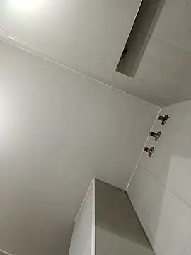 BR4v9andr online show from December 2025 04:27:01 PM