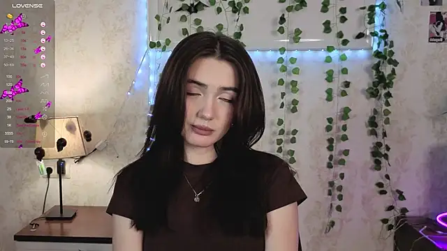 RenownedMister online show from December 2025 06:38:01 PM