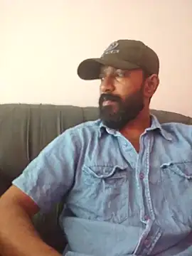 Snapshot of Bigkannan chatting on April 2026 09:37:02 AM Bigkannan online show from April 2026 09:37:02 AM