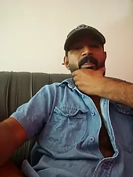 Snapshot of Bigkannan chatting on May 2026 09:58:02 AM Bigkannan online show from May 2026 09:58:02 AM
