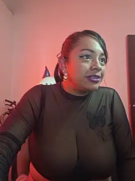 Snapshot of loreboobies1 chatting on December 2025 07:32:01 PM loreboobies1 online show from December 2025 07:32:01 PM