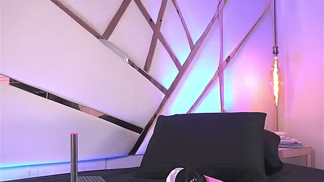 Sophie-velvet online show from March 2026 08:09:01 PM