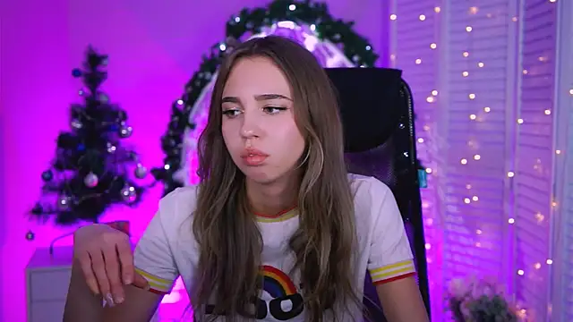 KimPorins online show from December 2025 12:13:02 PM