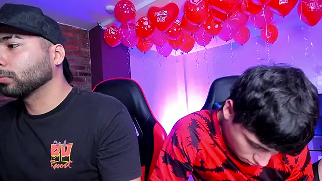 HotThreesoome online show from February 2026 12:12:01 PM