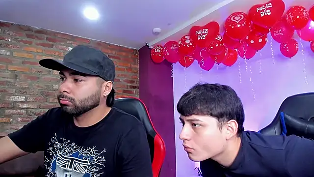 HotThreesoome online show from February 2026 12:27:01 PM