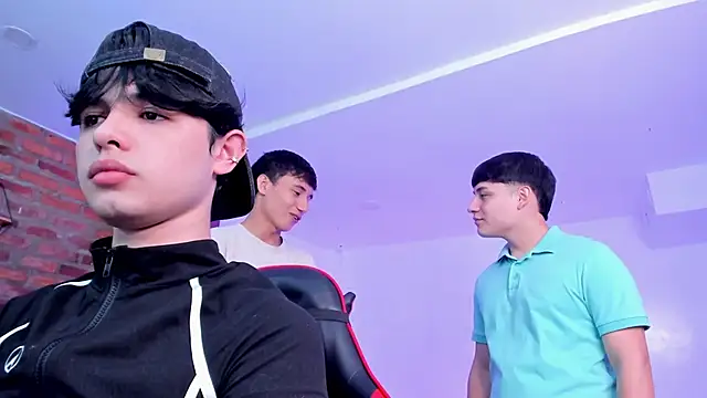 HotThreesoome online show from April 2026 02:50:01 PM