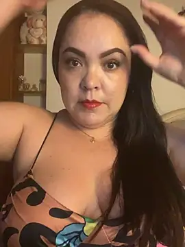 EmiHarrys online show from April 2026 09:56:01 PM