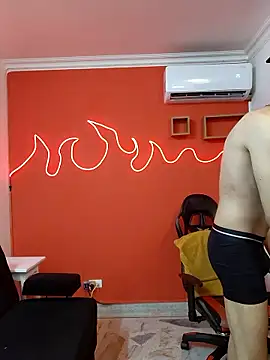 Snapshot of Neo_Twink chatting on January 2026 07:04:02 PM Neo Twink online show from January 2026 07:04:02 PM