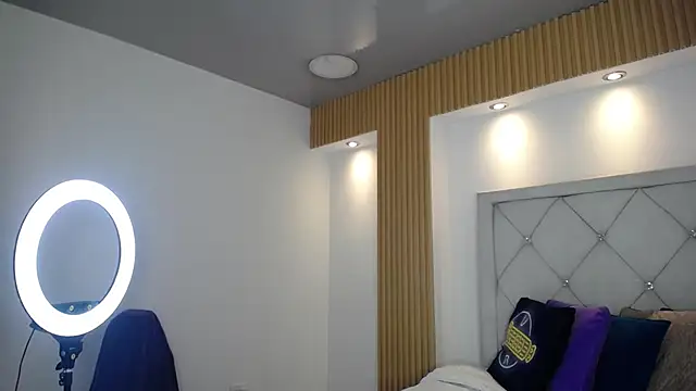 Kat Cute online show from April 2026 04:05:02 AM