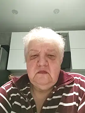 HapinessLovee online show from December 2025 05:04:02 AM