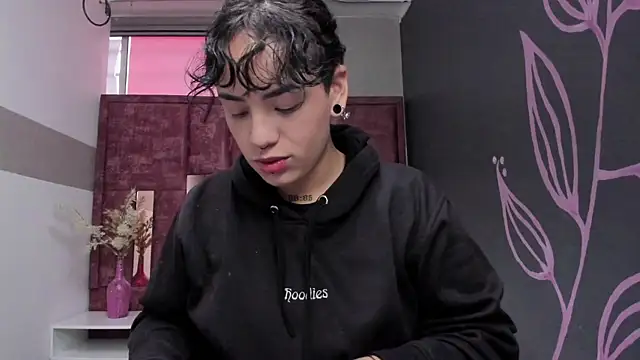 Kiara Fox   online show from April 2026 09:56:01 PM