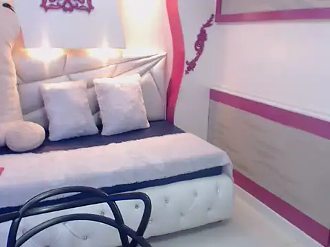 Snapshot of Lis_Pearson chatting on January 2026 07:04:02 PM Lis Pearson online show from January 2026 07:04:02 PM