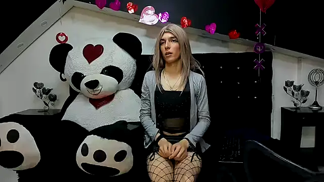 Snapshot of Lis_Pearson chatting on February 2026 03:29:02 AM Lis Pearson online show from February 2026 03:29:02 AM