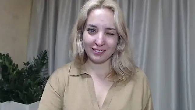 Snapshot of sweetpussy chatting on October 2025 02:03:02 PM sweetpussy online show from October 2025 02:03:02 PM
