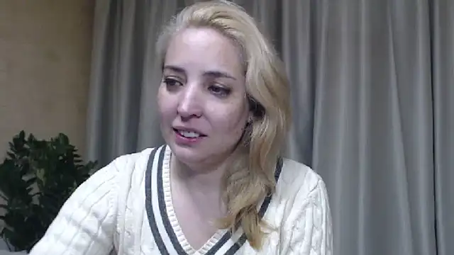 Snapshot of sweetpussy chatting on May 2026 04:15:01 PM sweetpussy online show from May 2026 04:15:01 PM