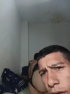 Snapshot of valenpaisita2123 chatting on February 2026 10:43:02 PM valenpaisita2123 online show from February 2026 10:43:02 PM