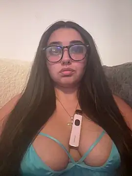 Snapshot of Wild_Busty_Niyah_XX chatting on June 2026 07:23:01 PM Wild Busty Niyah XX online show from June 2026 07:23:01 PM
