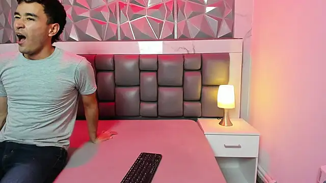 KathyAiden online show from January 2026 07:37:02 PM