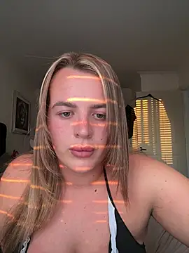 Snapshot of Princessofpleasure chatting on June 2026 07:58:02 PM Princessofpleasure online show from June 2026 07:58:02 PM