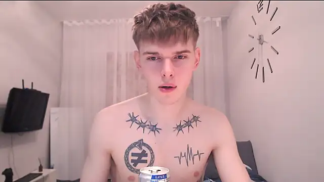 Snapshot of Fredd_Xanders chatting on May 2026 05:52:01 PM Fredd Xanders online show from May 2026 05:52:01 PM