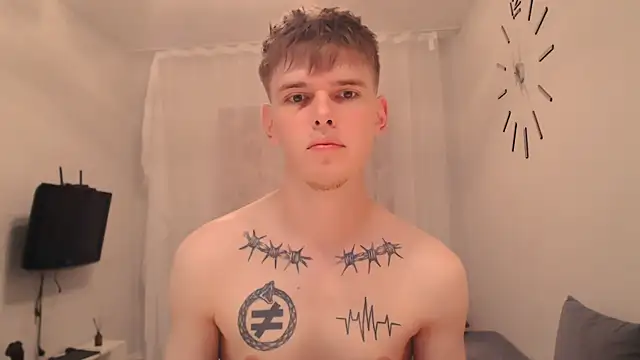 Snapshot of Fredd_Xanders chatting on July 2026 01:48:02 PM Fredd Xanders online show from July 2026 01:48:02 PM