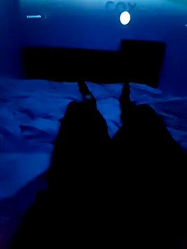 michs32 online show from December 2025 08:23:01 AM