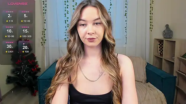 LunaCurly  online show from January 2026 11:25:02 AM