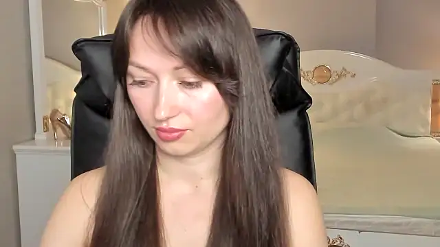 Snapshot of RosiAlina chatting on May 2026 06:42:02 AM RosiAlina online show from May 2026 06:42:02 AM